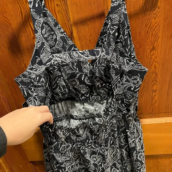 Universal Thread Black and White Floral Maxi Dress - Picture 4 of 5